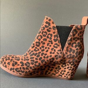 Toms Leopard Print Ankle Boots